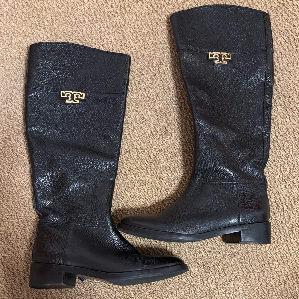 Tory Burch Black Boots
Size 8 EUC!